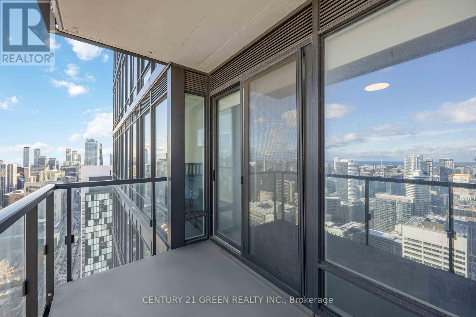 4006 - 488 University Avenue, Toronto, ON - Outdoor With Balcony With Exterior