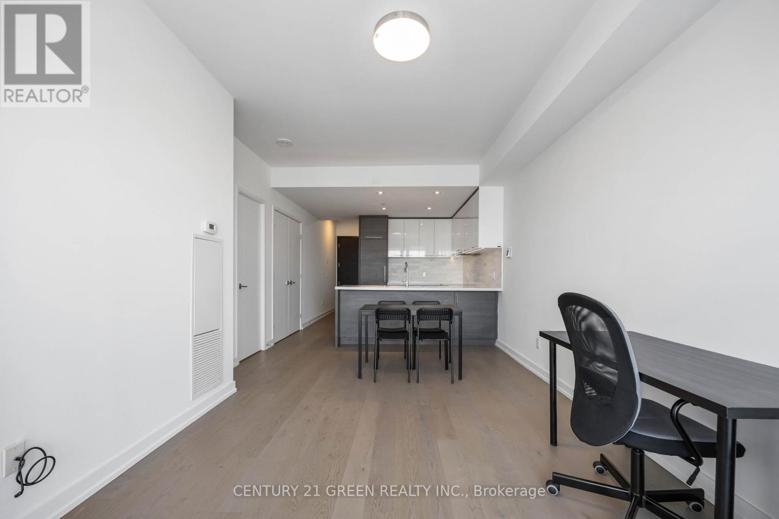 4006 - 488 University Avenue, Toronto, ON - Indoor Photo Showing Office