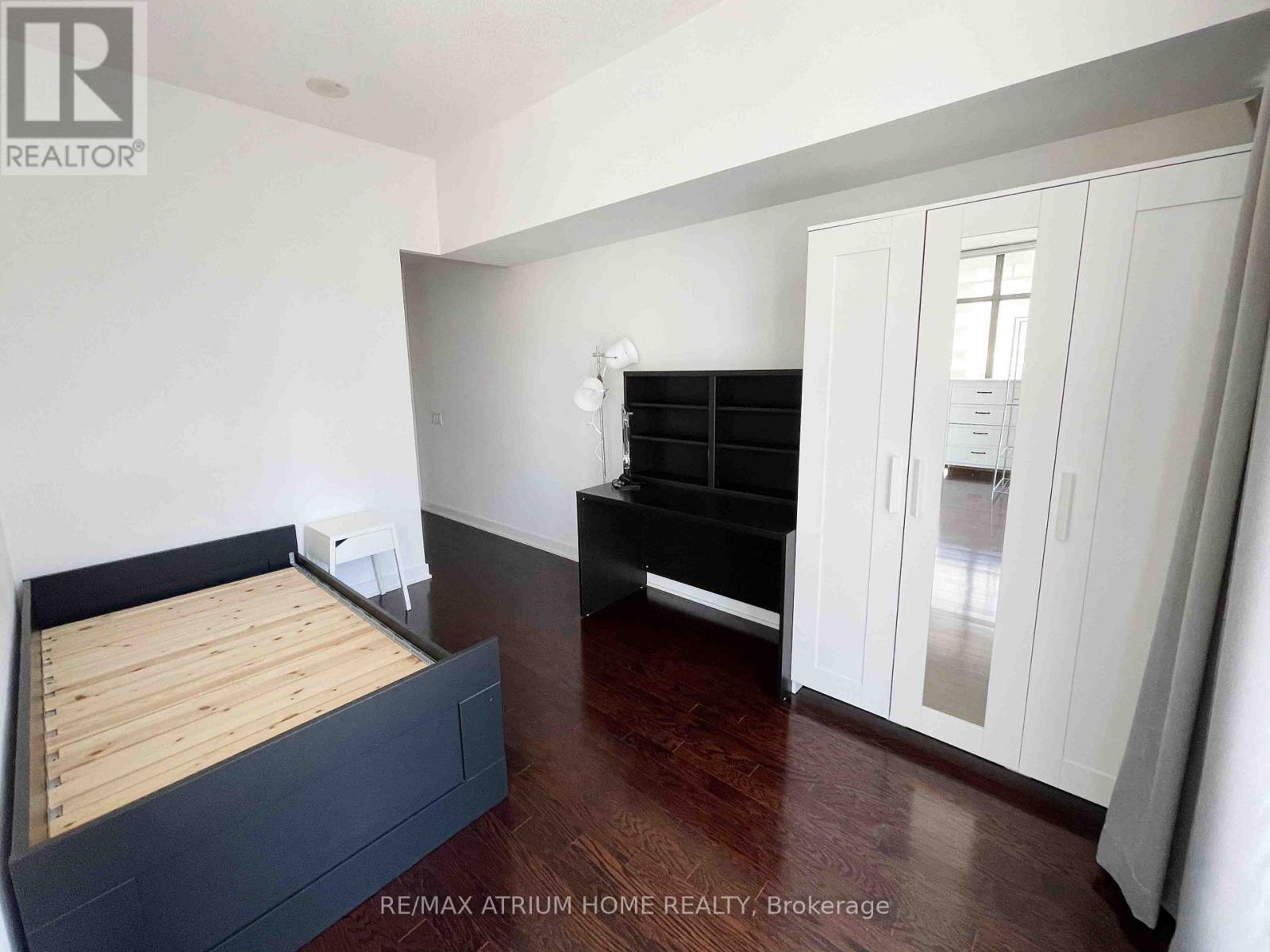 1109 - 33 Charles Street E, Toronto, ON - Indoor Photo Showing Other Room