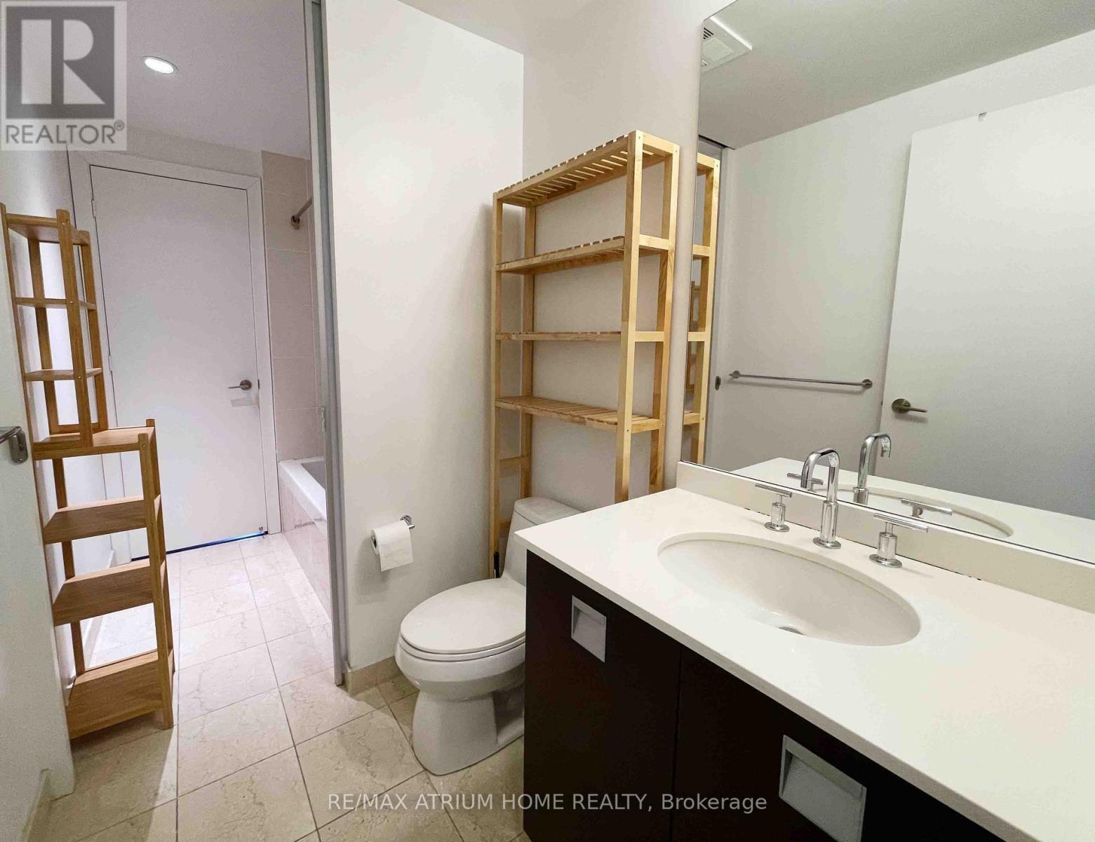 1109 - 33 Charles Street E, Toronto, ON - Indoor Photo Showing Bathroom