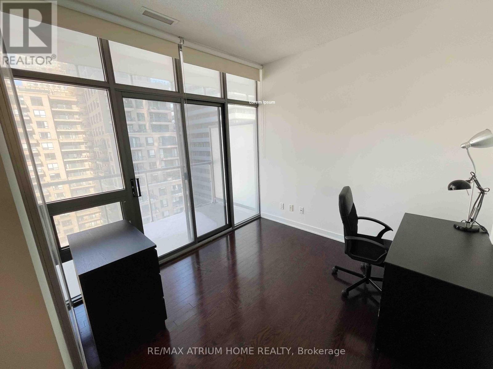 1109 - 33 Charles Street E, Toronto, ON - Indoor