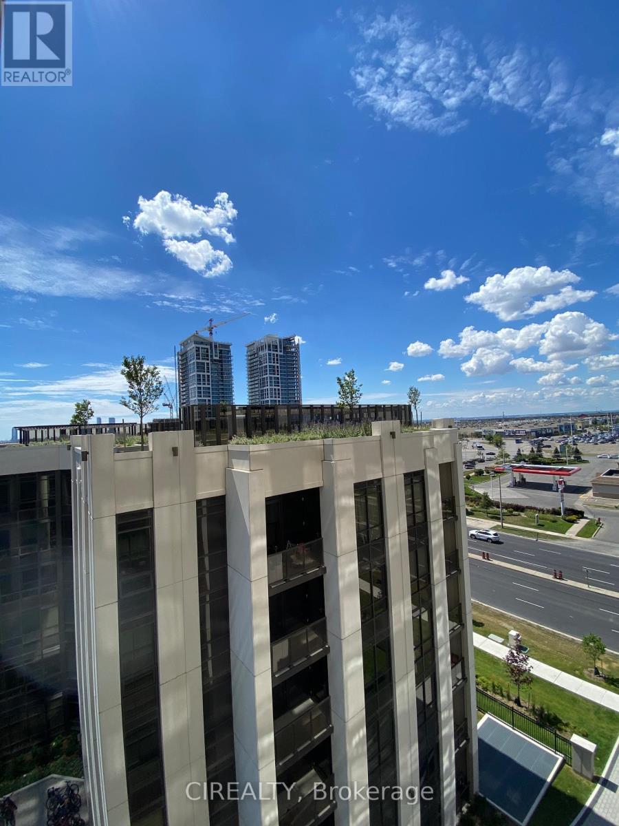 707 - 9085 Jane Street, Vaughan, ON - Outdoor With View