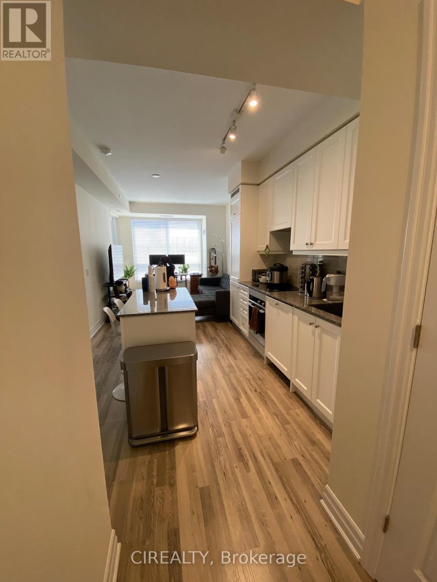 707 - 9085 Jane Street, Vaughan, ON - Indoor