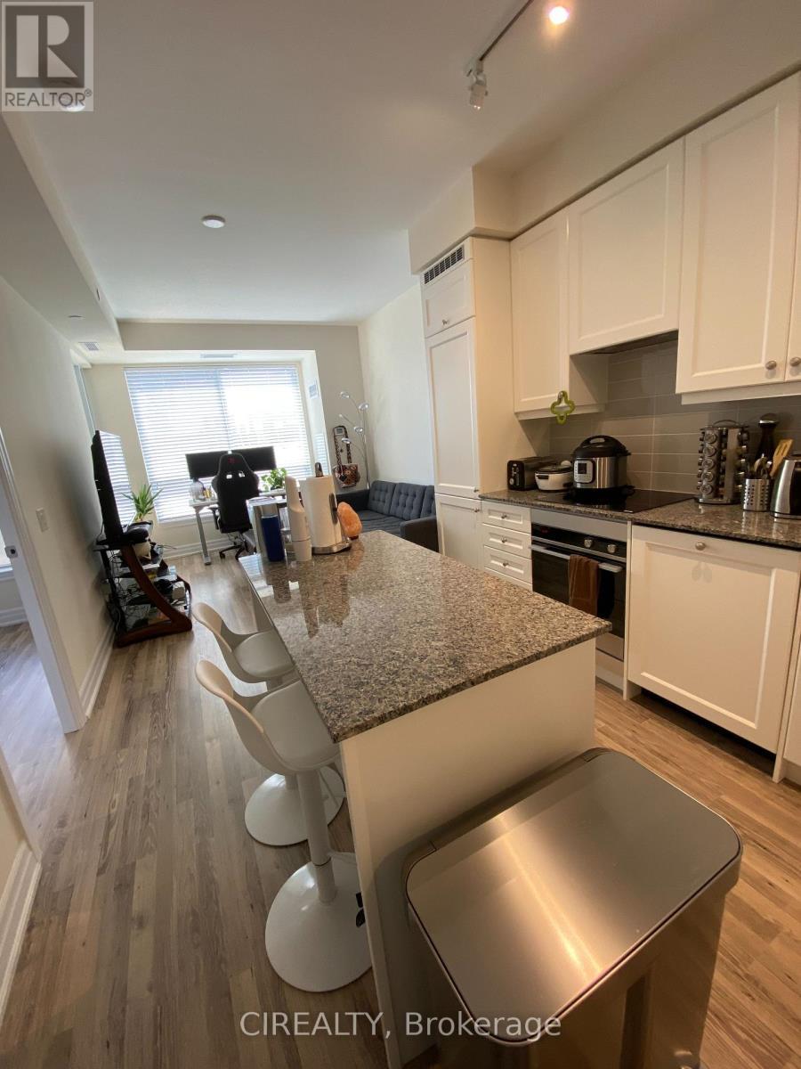 707 - 9085 Jane Street, Vaughan, ON - Indoor Photo Showing Kitchen