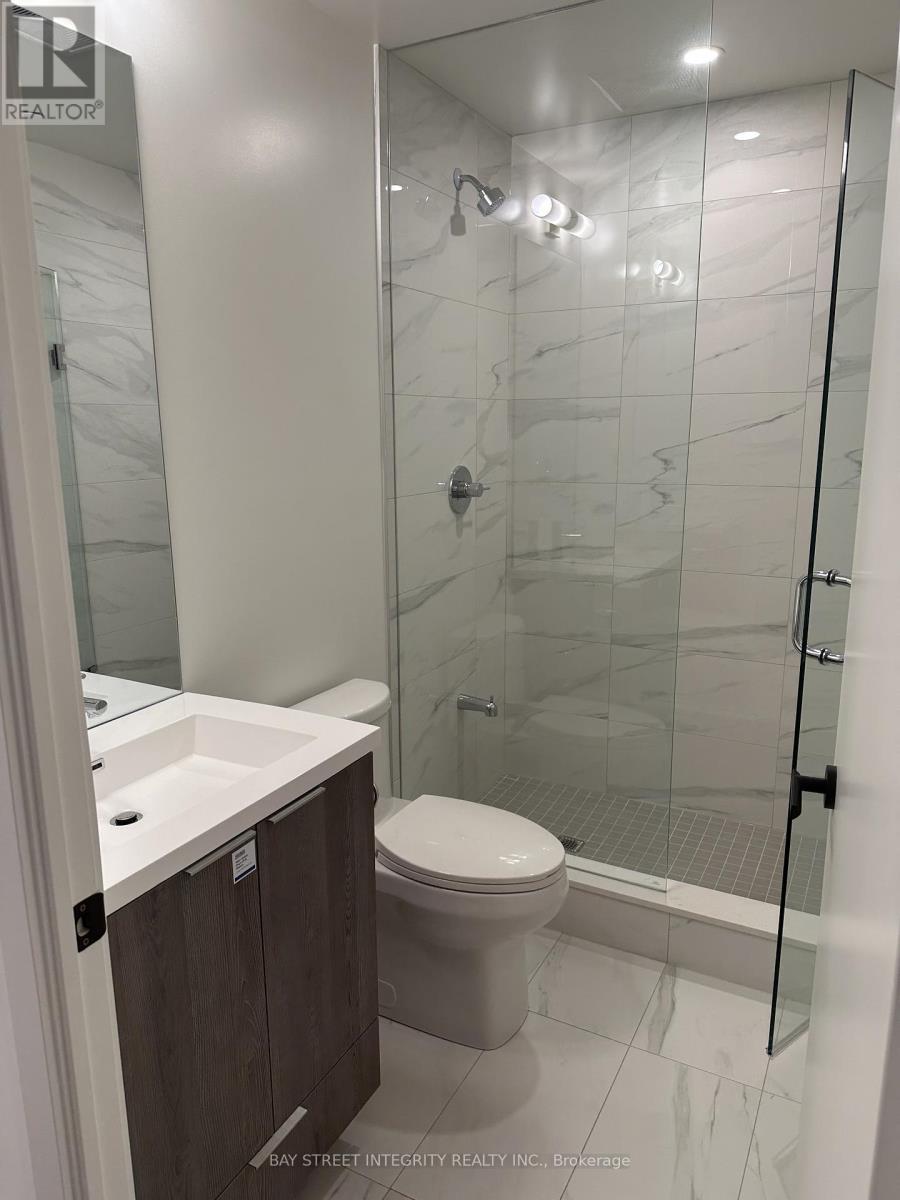 4301 - 8 Interchange Way W, Vaughan, ON - Indoor Photo Showing Bathroom