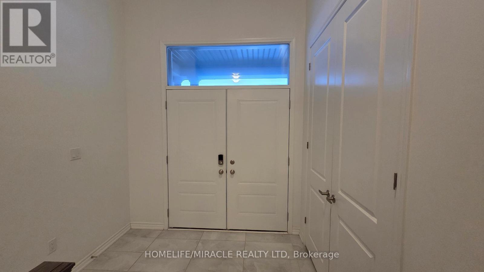 344 Madelaine Drive, Barrie, ON - Indoor Photo Showing Other Room