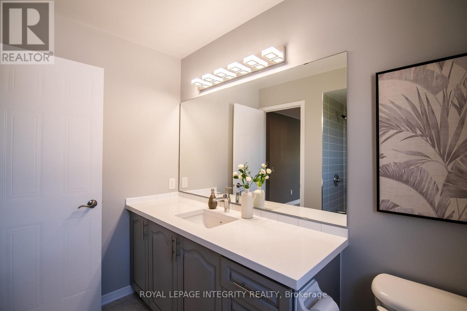 34 Keighley Circle, Ottawa, ON - Indoor Photo Showing Bathroom