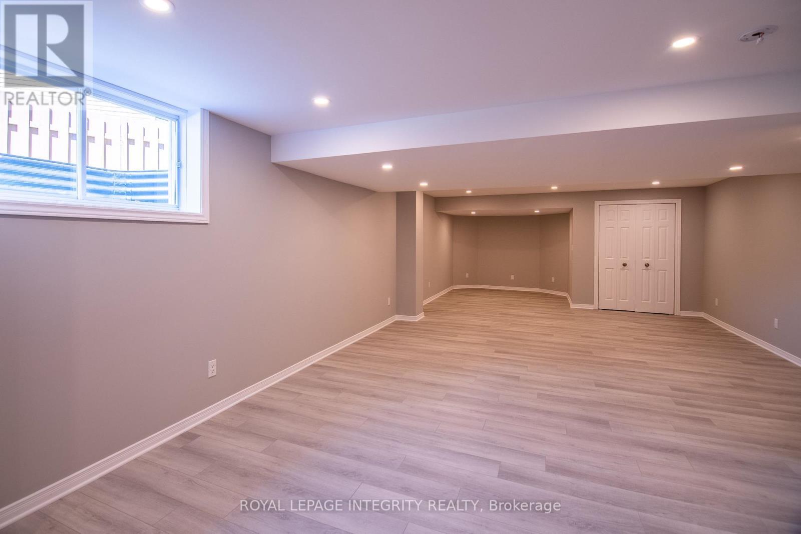 34 Keighley Circle, Ottawa, ON - Indoor