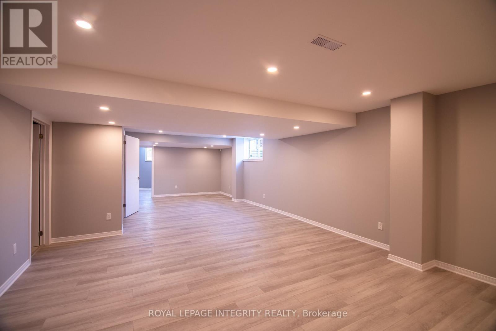 34 Keighley Circle, Ottawa, ON - Indoor