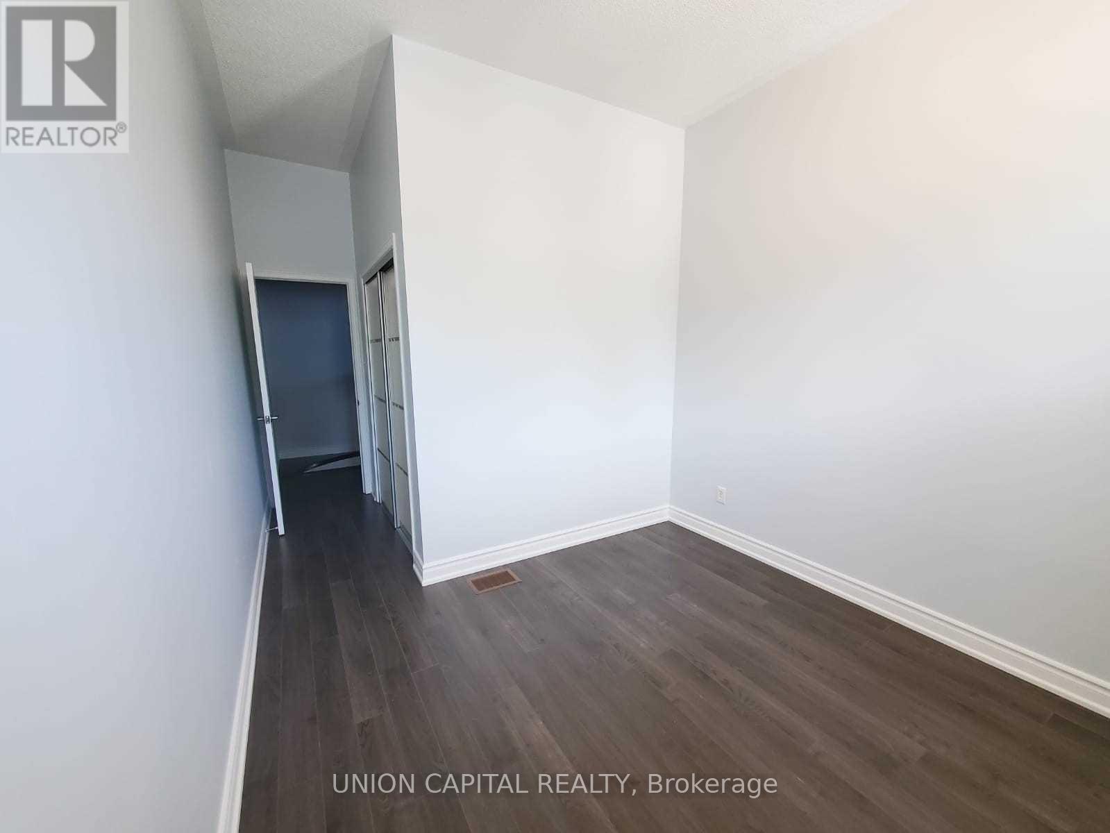 5450 Tree Crest Court, Mississauga, ON - Indoor Photo Showing Other Room