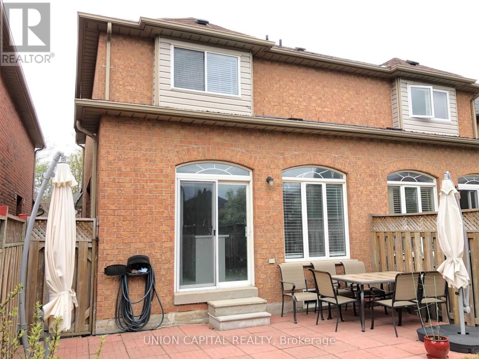 5450 Tree Crest Court, Mississauga, ON - Outdoor With Exterior