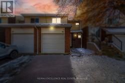 16 LINCOLN COURT Brampton, ON L6T 3Z2