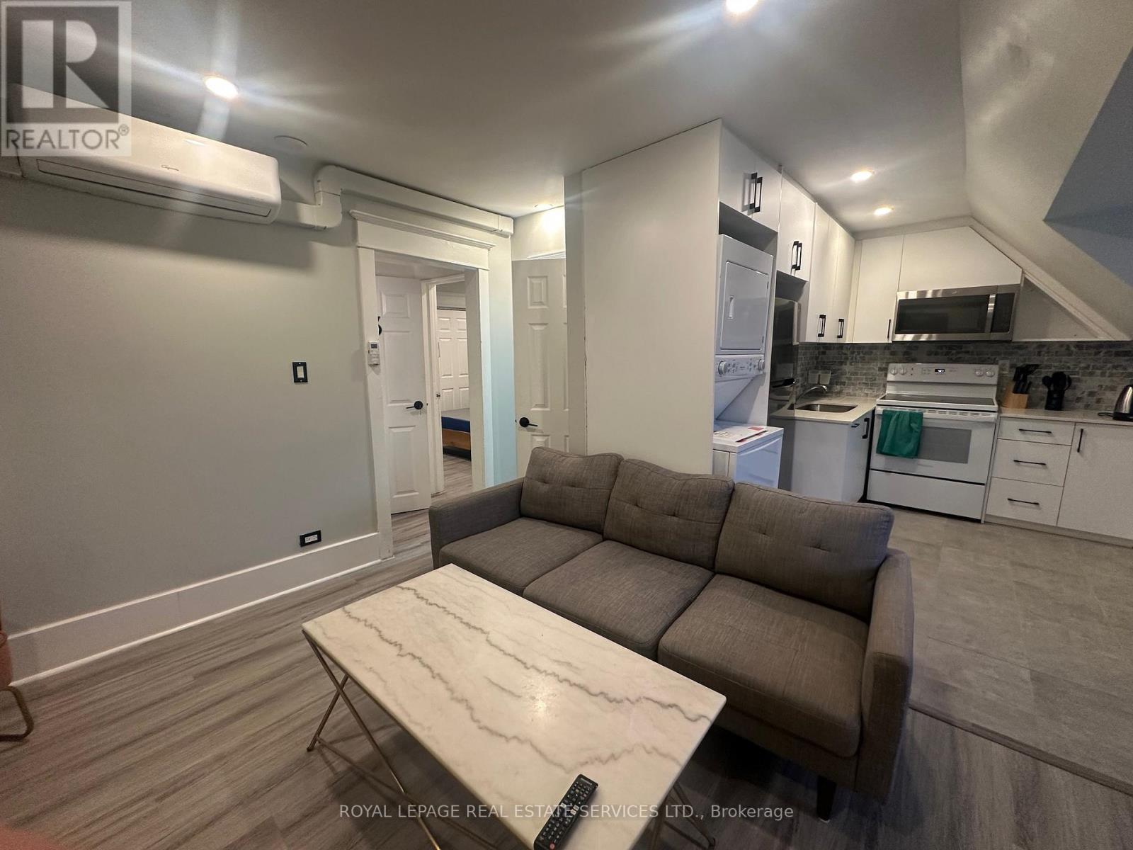 301 - 31 Tyndall Avenue, Toronto, ON - Indoor Photo Showing Other Room