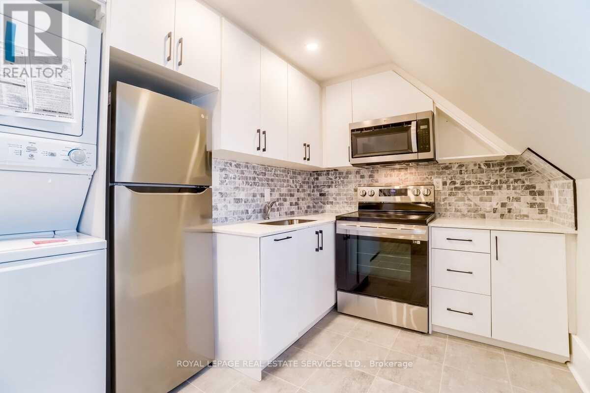 301 - 31 Tyndall Avenue, Toronto, ON - Indoor