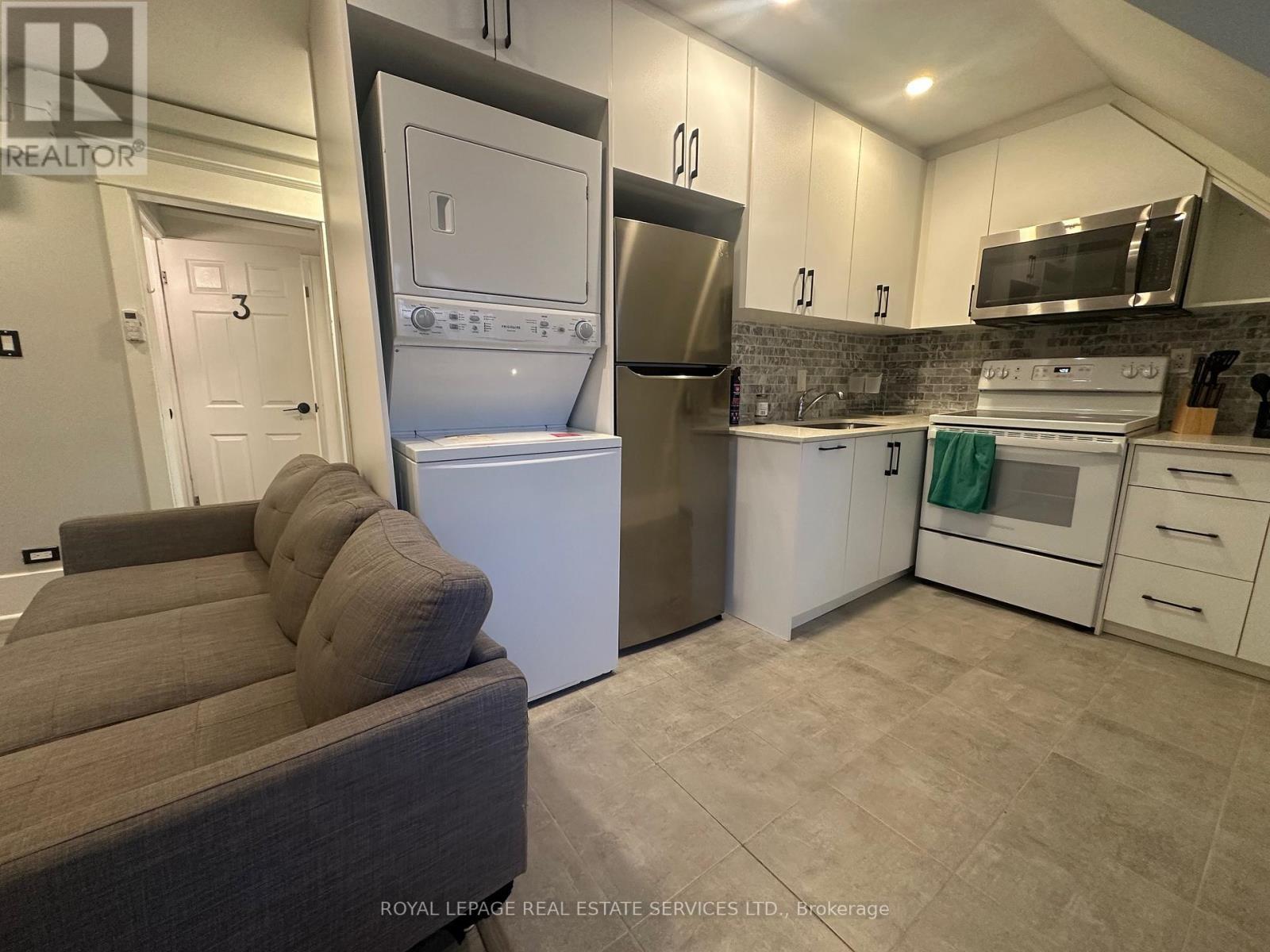 301 - 31 Tyndall Avenue, Toronto, ON - Indoor