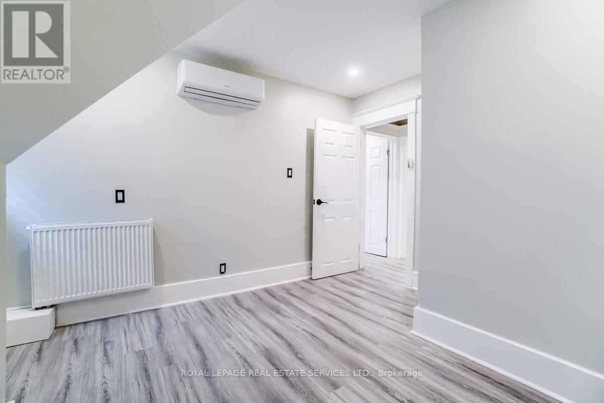 301 - 31 Tyndall Avenue, Toronto, ON - Indoor Photo Showing Other Room