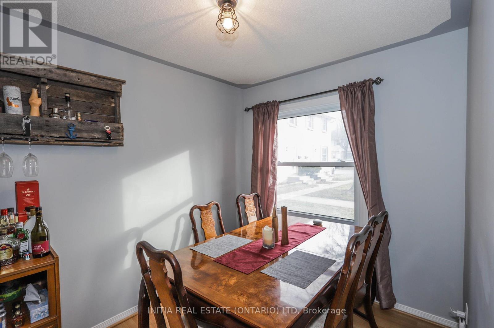 91 - 1247 Huron Street, London East (East C), ON - Indoor Photo Showing Dining Room