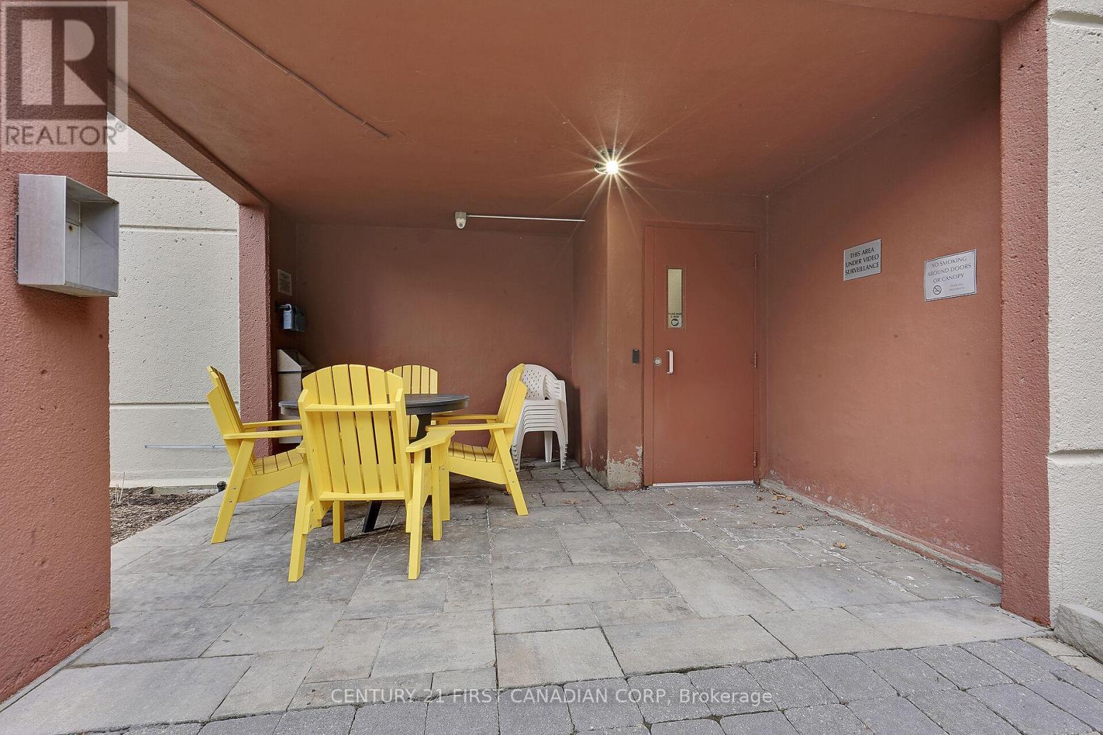 402 - 500 Talbot Street, London East (East F), ON - Indoor Photo Showing Other Room