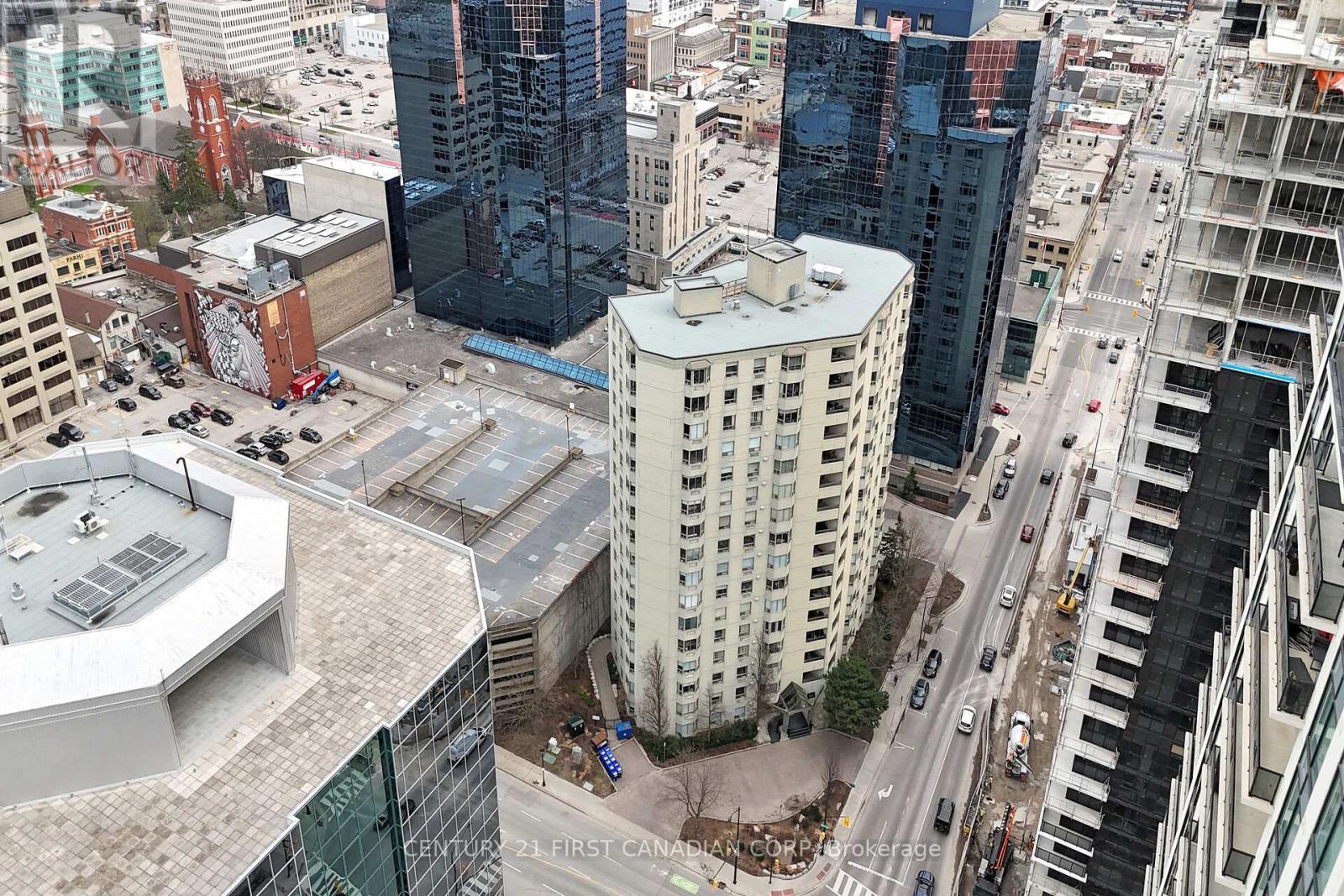 402 - 500 Talbot Street, London East (East F), ON - Outdoor With Facade