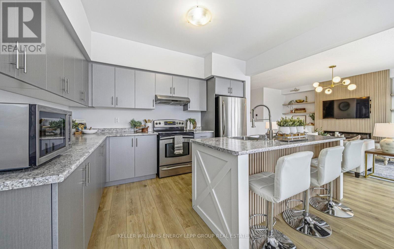 17 Don Hadden Crescent, Brock (Sunderland), ON - Indoor Photo Showing Kitchen With Upgraded Kitchen