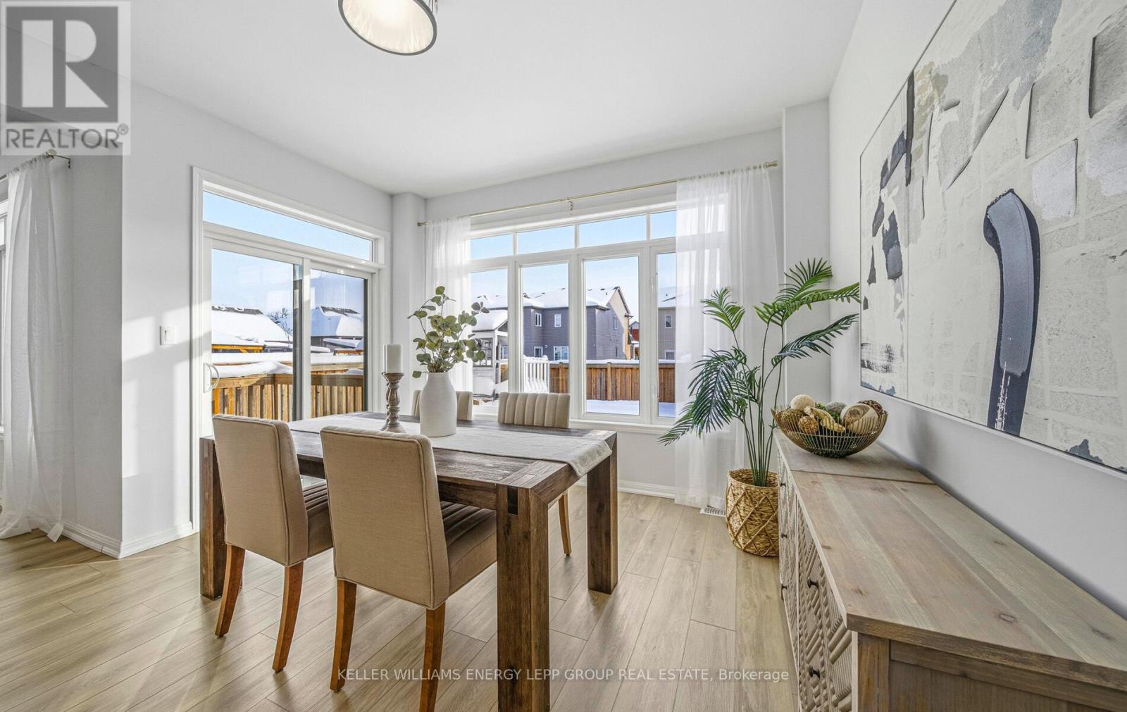 17 Don Hadden Crescent, Brock (Sunderland), ON - Indoor Photo Showing Dining Room