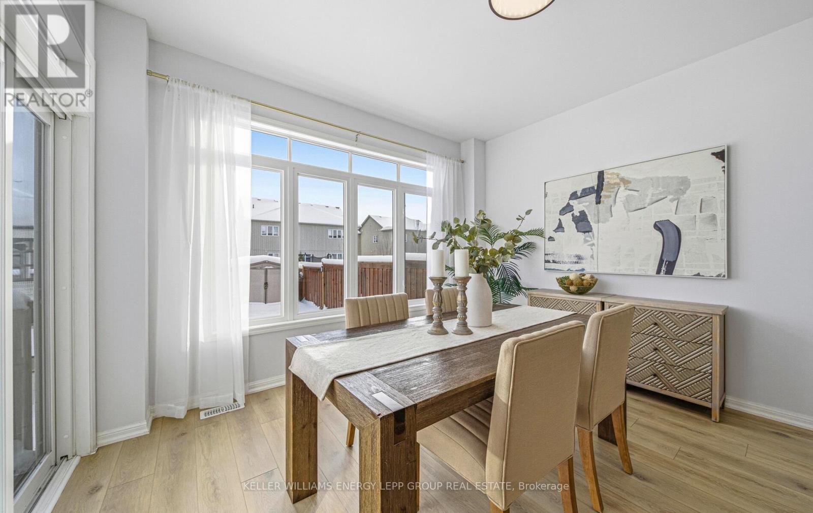 17 Don Hadden Crescent, Brock (Sunderland), ON - Indoor Photo Showing Dining Room