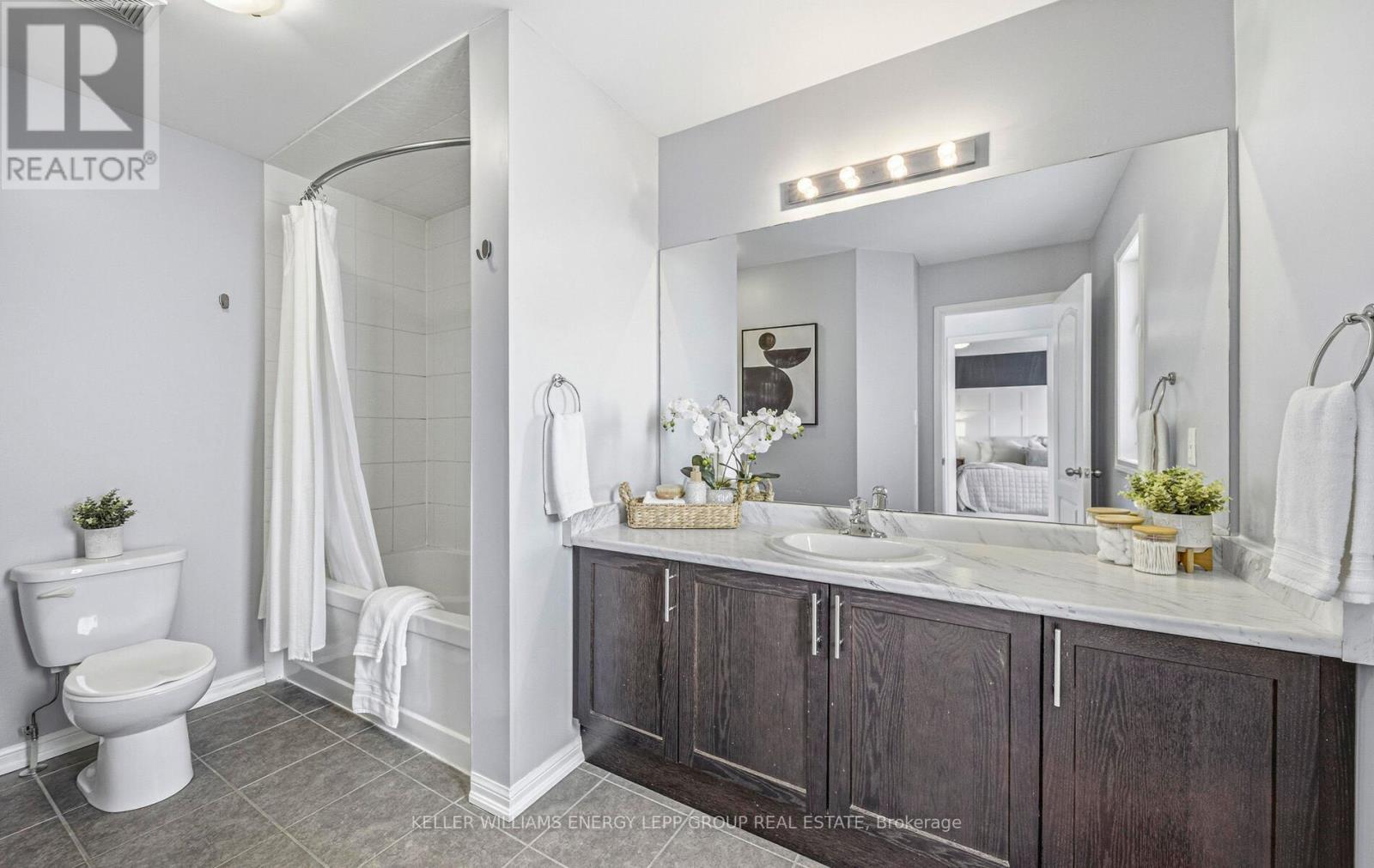 17 Don Hadden Crescent, Brock (Sunderland), ON - Indoor Photo Showing Bathroom