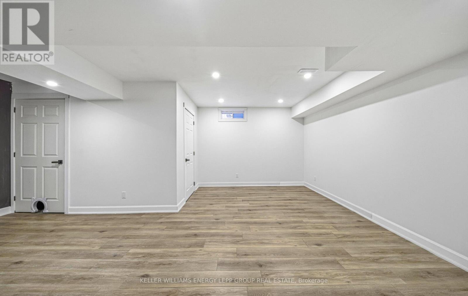 17 Don Hadden Crescent, Brock (Sunderland), ON - Indoor