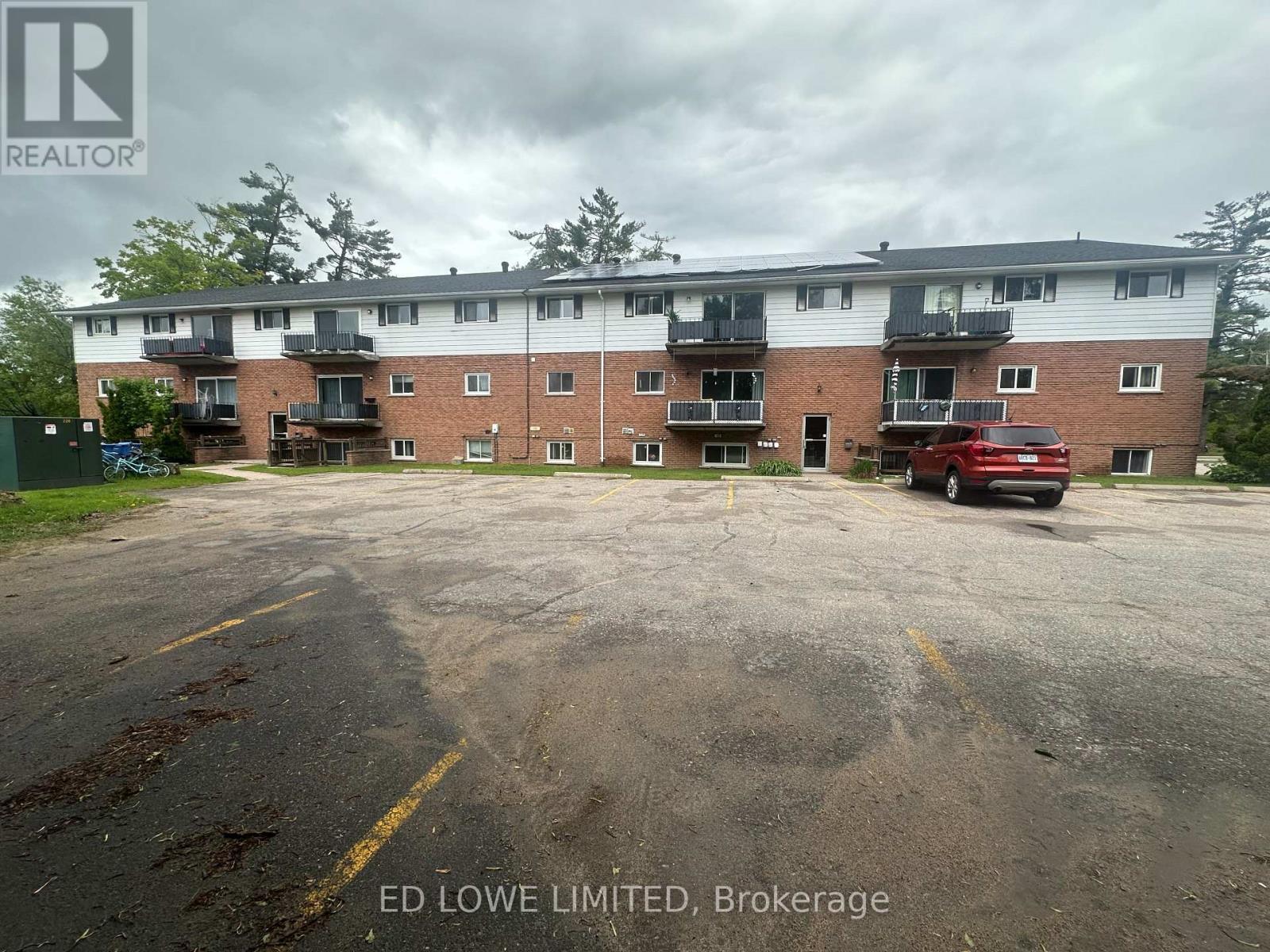 105 Winewood Avenue W, Gravenhurst, ON - Outdoor