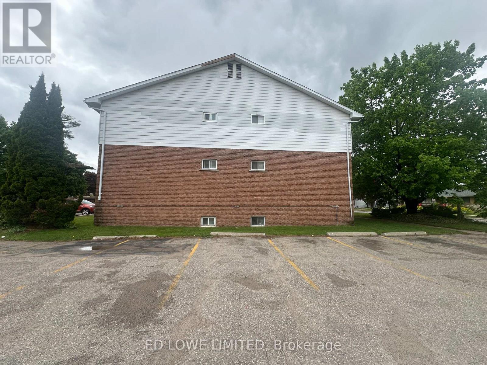 105 Winewood Avenue W, Gravenhurst, ON - Outdoor