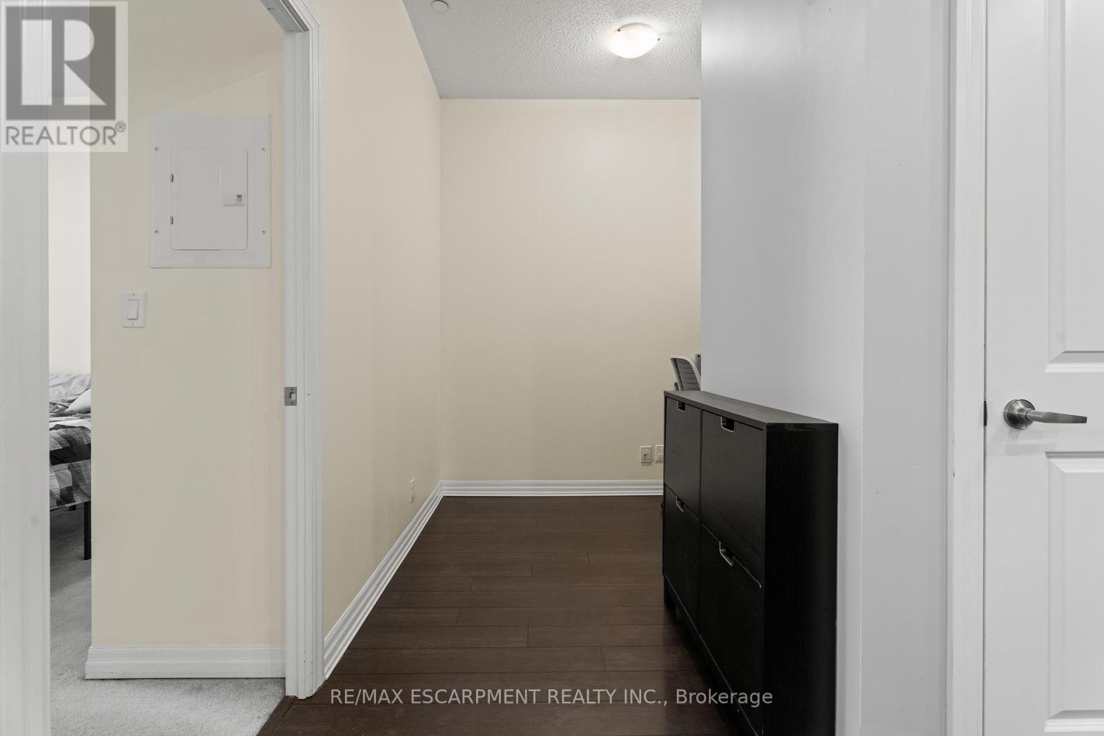 104 - 80 Esther Lorrie Drive, Toronto, ON - Indoor Photo Showing Other Room