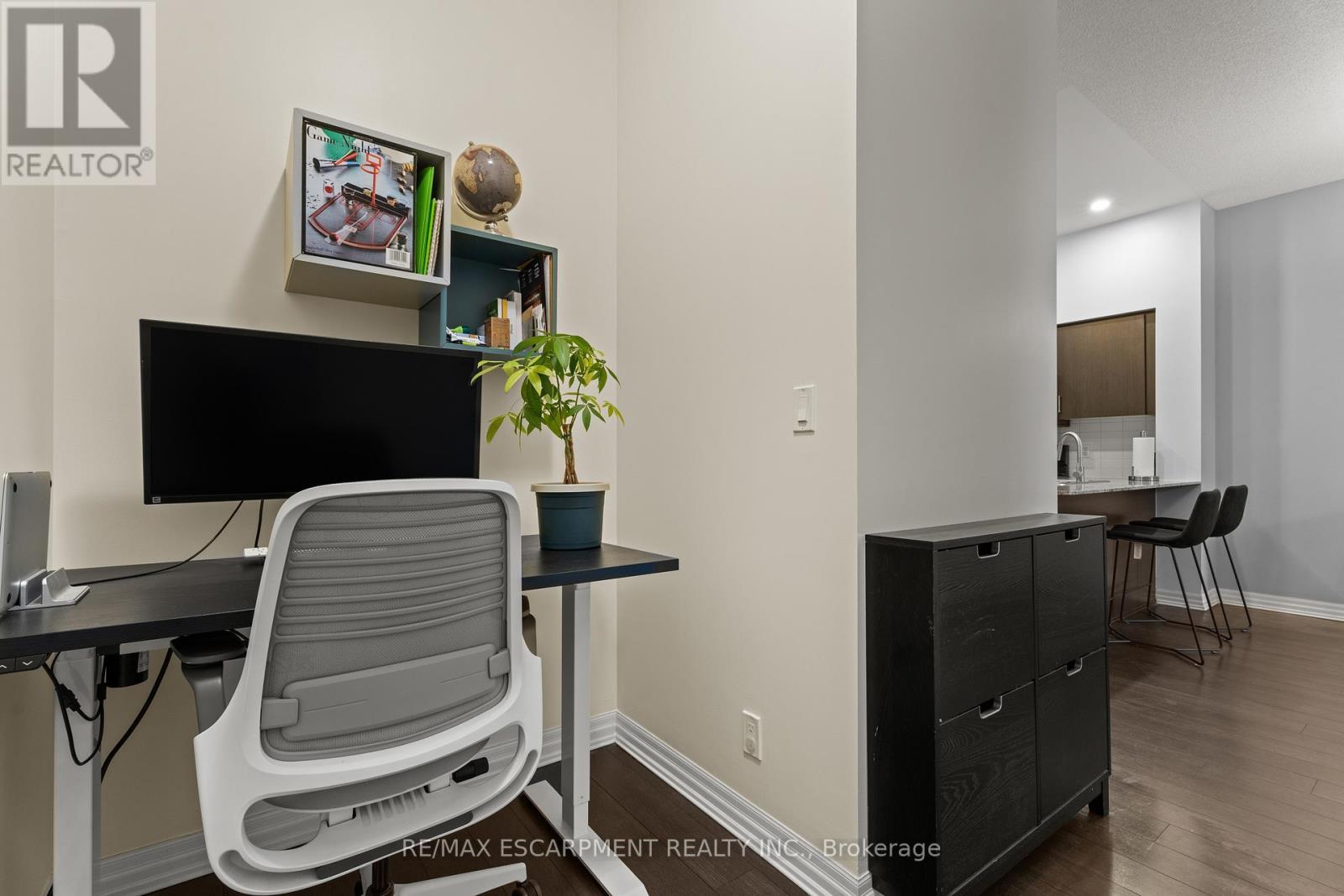 104 - 80 Esther Lorrie Drive, Toronto, ON - Indoor