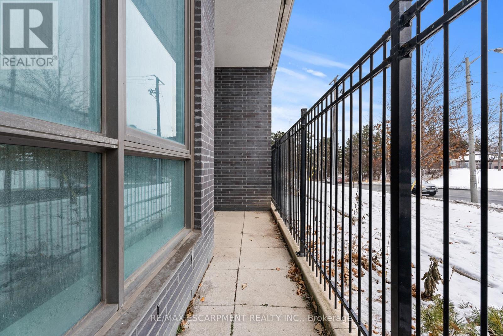 104 - 80 Esther Lorrie Drive, Toronto, ON - Outdoor