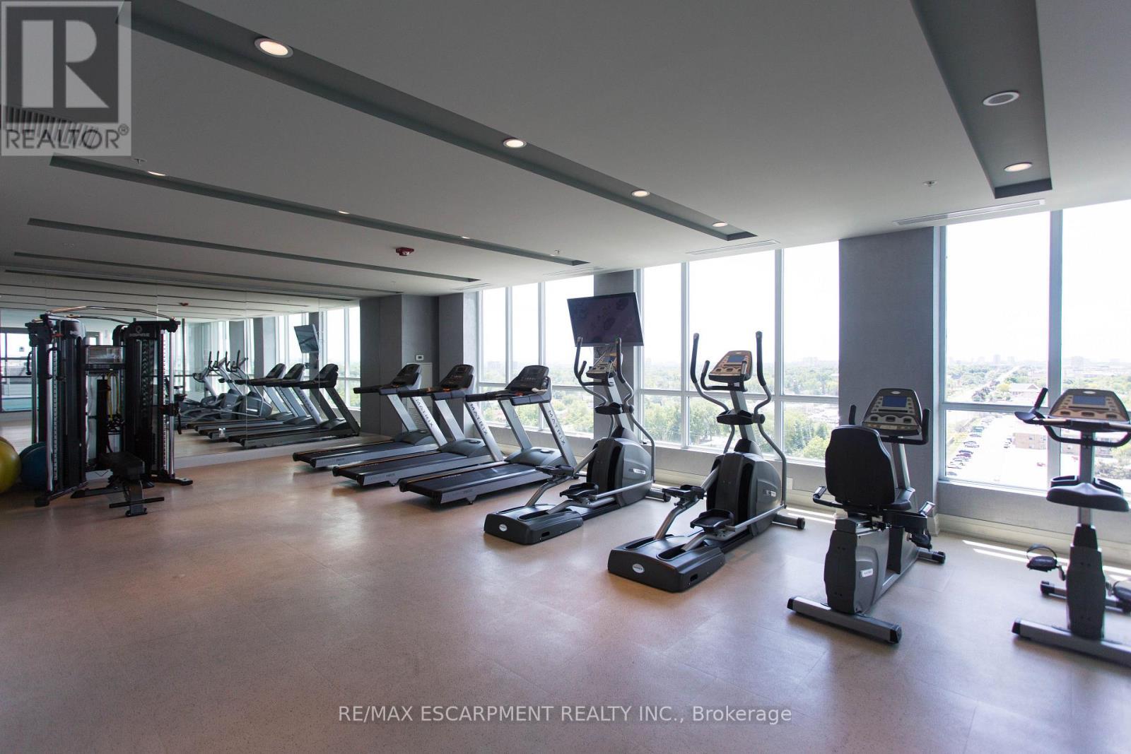 104 - 80 Esther Lorrie Drive, Toronto, ON - Indoor Photo Showing Gym Room