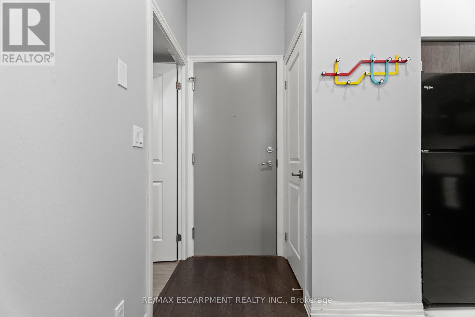 104 - 80 Esther Lorrie Drive, Toronto, ON - Indoor Photo Showing Other Room