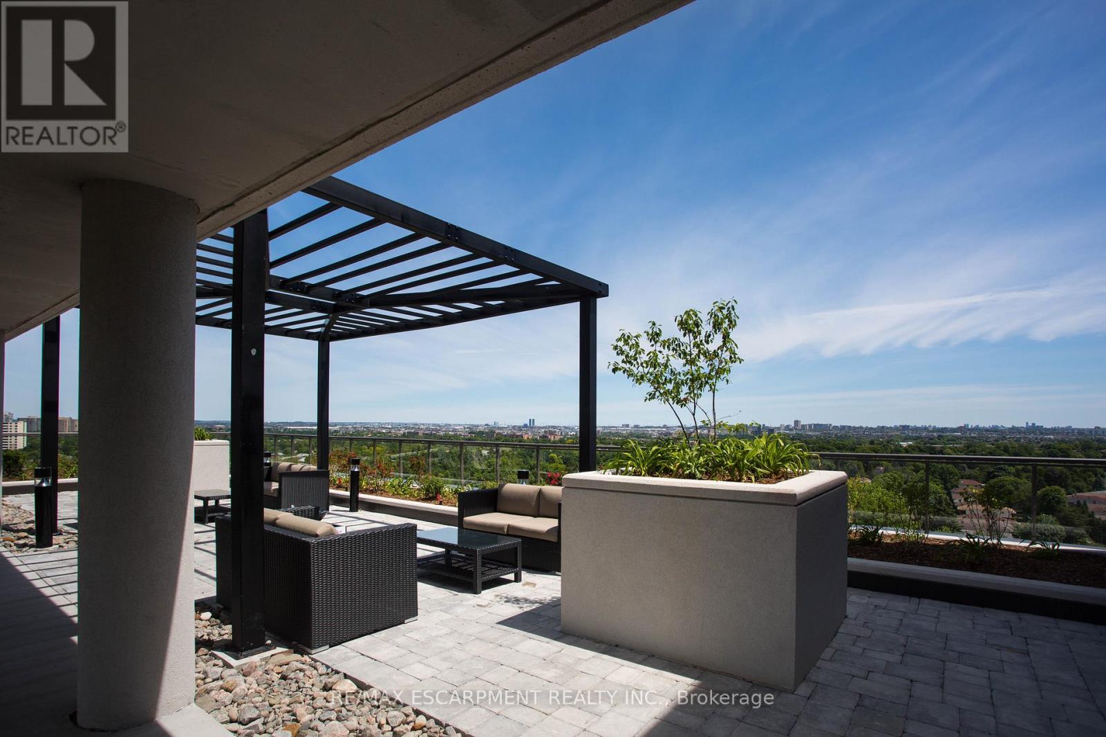 104 - 80 Esther Lorrie Drive, Toronto, ON - Outdoor With View With Exterior