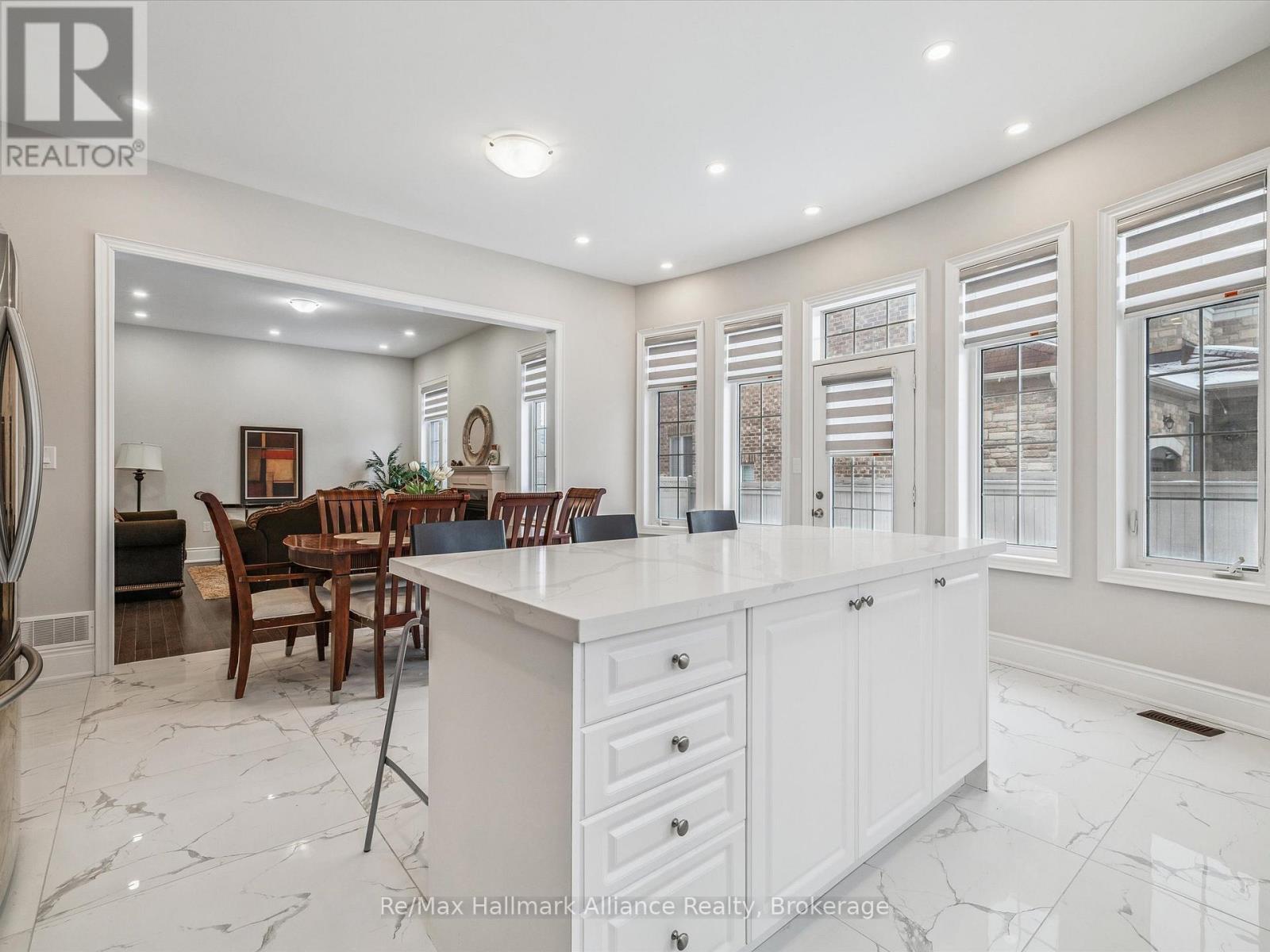 425 Threshing Mill Boulevard, Oakville (Jm Joshua Meadows), ON - Indoor