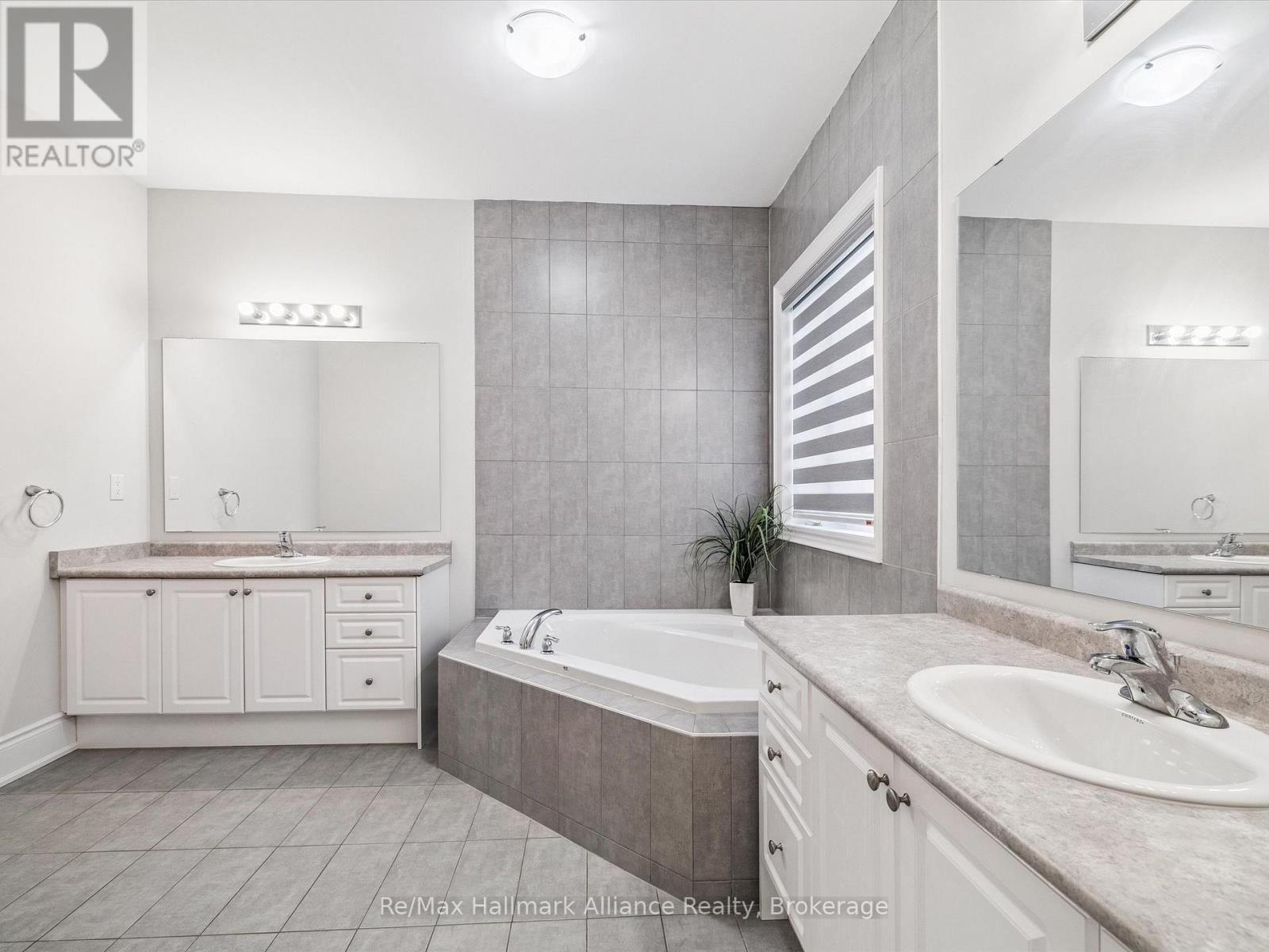 425 Threshing Mill Boulevard, Oakville (Jm Joshua Meadows), ON - Indoor Photo Showing Bathroom