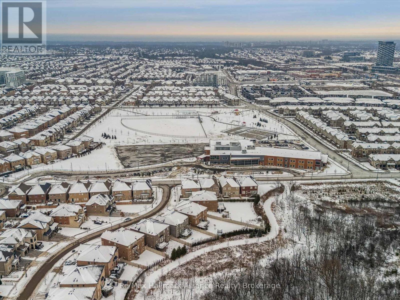 425 Threshing Mill Boulevard, Oakville (Jm Joshua Meadows), ON - Outdoor With View