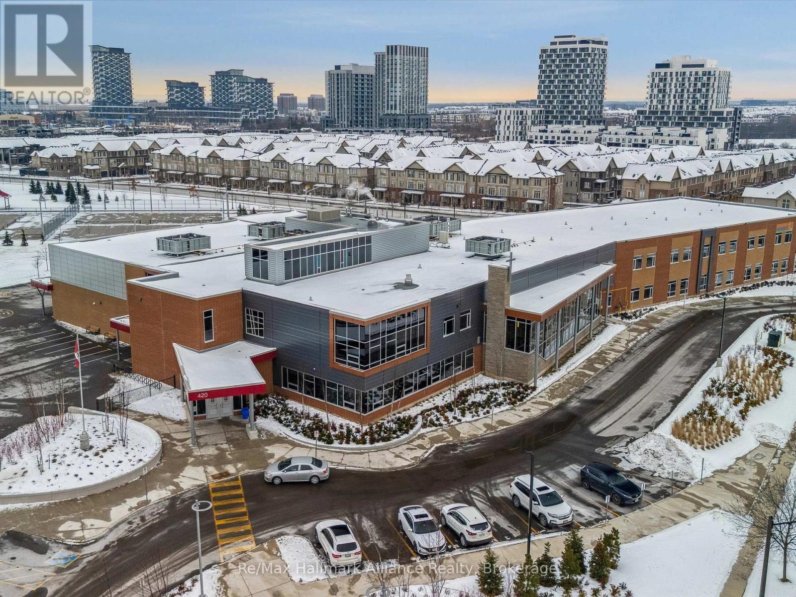 425 Threshing Mill Boulevard, Oakville (Jm Joshua Meadows), ON - Outdoor With View