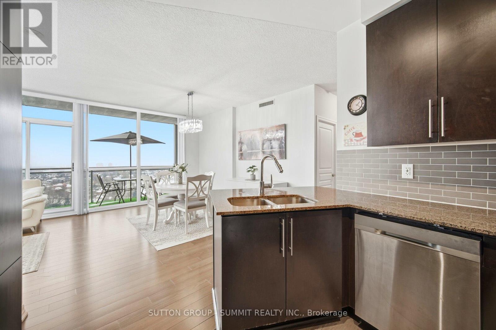 1705 - 223 Webb Drive, Mississauga, ON - Indoor Photo Showing Kitchen With Double Sink