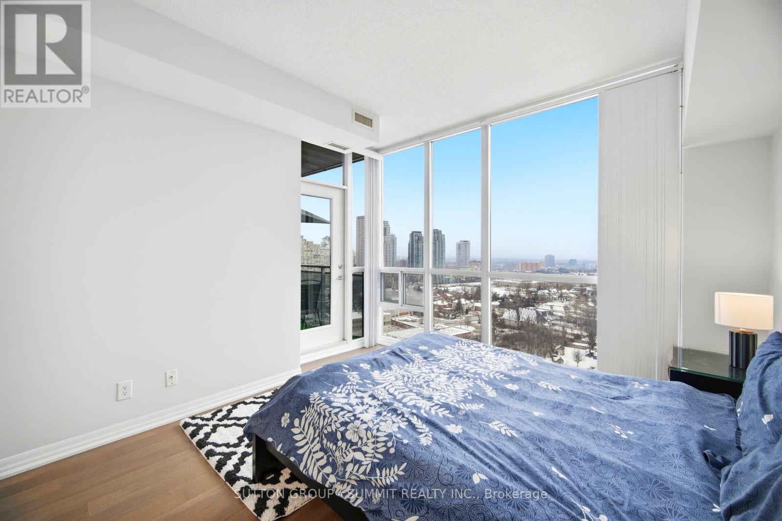 1705 - 223 Webb Drive, Mississauga, ON - Indoor Photo Showing Bedroom