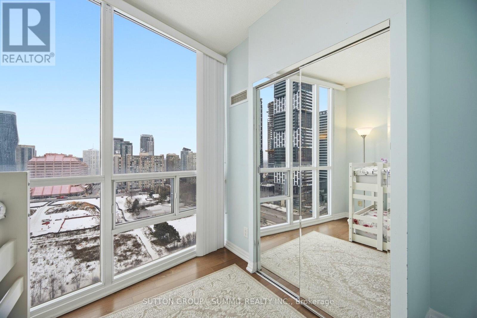 1705 - 223 Webb Drive, Mississauga, ON - Indoor Photo Showing Other Room