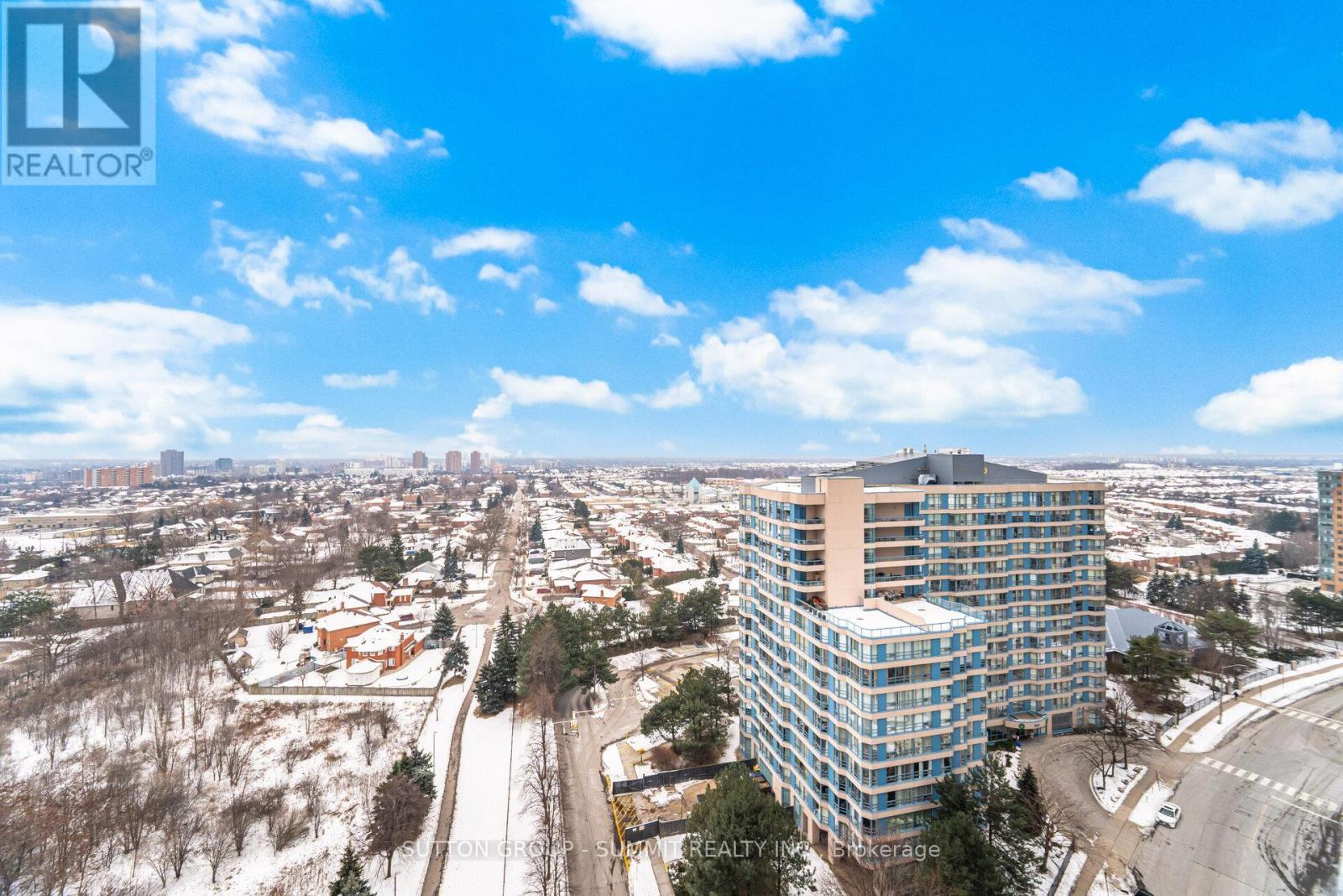 1705 - 223 Webb Drive, Mississauga, ON - Outdoor With View