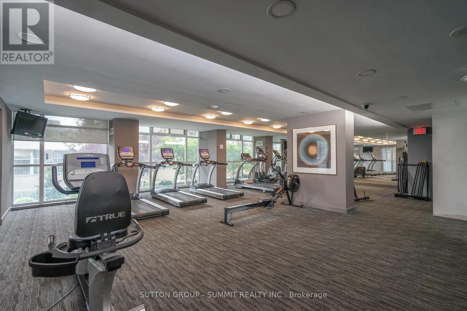 1705 - 223 Webb Drive, Mississauga, ON - Indoor Photo Showing Gym Room