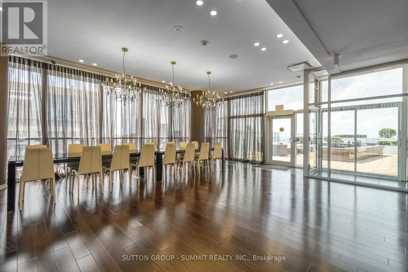 1705 - 223 Webb Drive, Mississauga, ON - Indoor Photo Showing Other Room