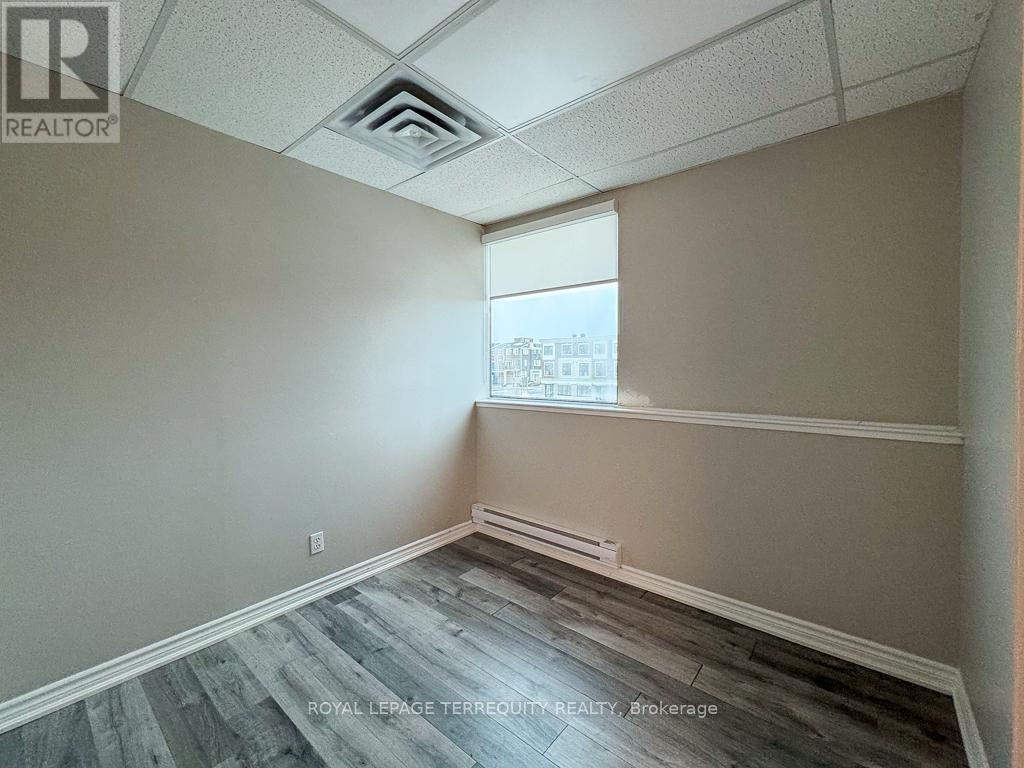 201 - 5402 Main Street, Whitchurch-Stouffville, ON