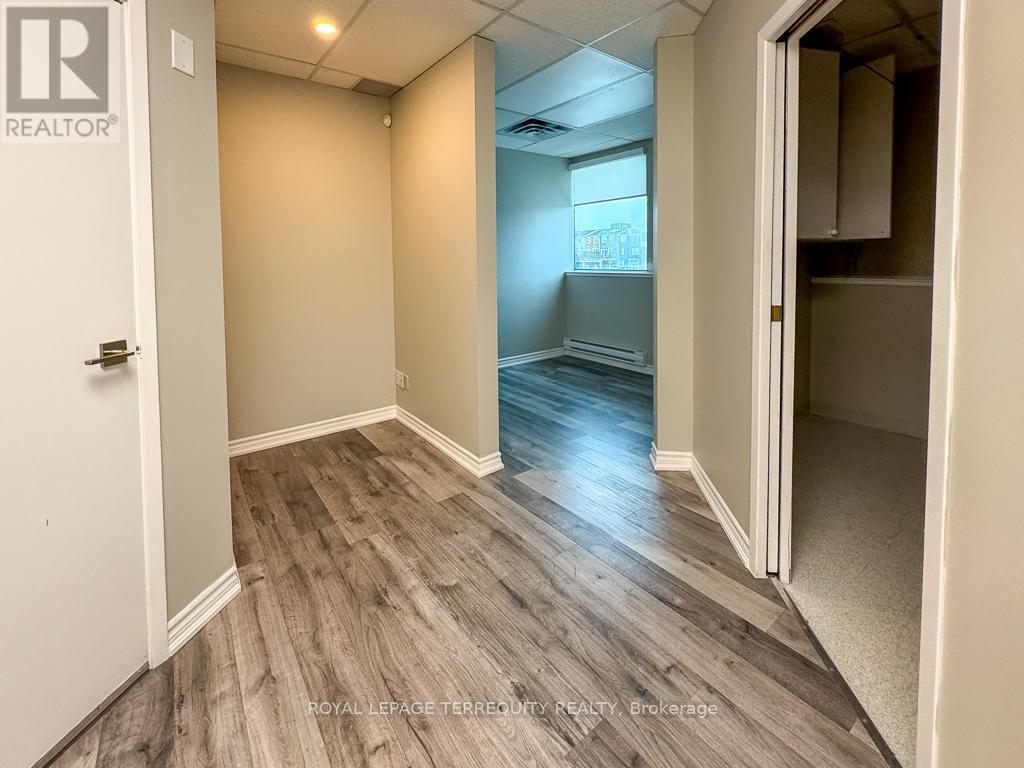 201 - 5402 Main Street, Whitchurch-Stouffville, ON