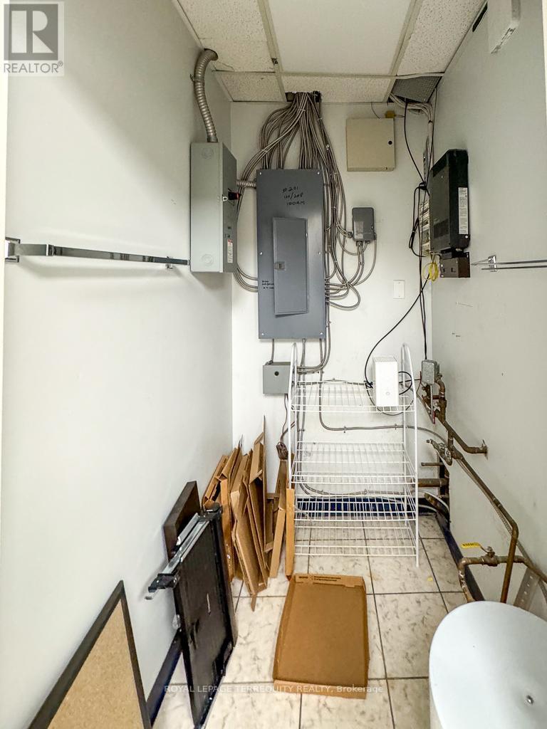 201 - 5402 Main Street, Whitchurch-Stouffville, ON