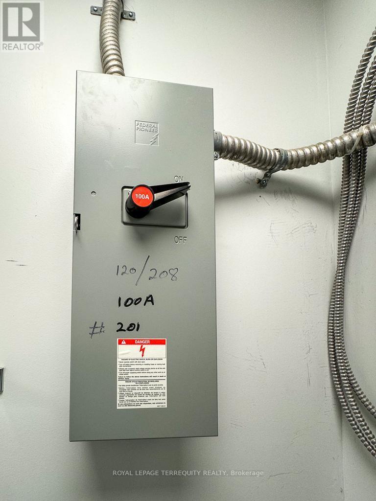 201 - 5402 Main Street, Whitchurch-Stouffville, ON